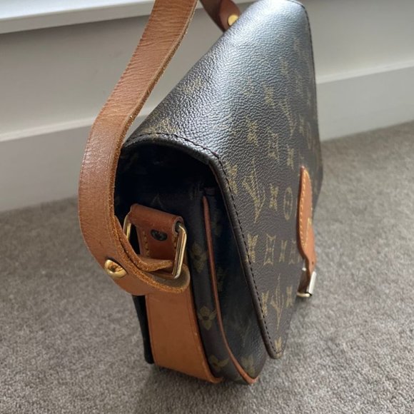 VINTAGE LOUIS VUITTON CROSSBODY CARTOUCHIERE GM - Picture 4 of 6